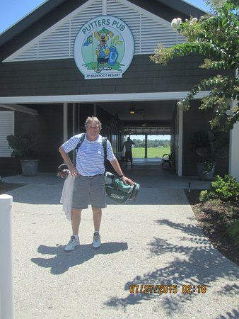 Putter's Pub at Barefoot Resort